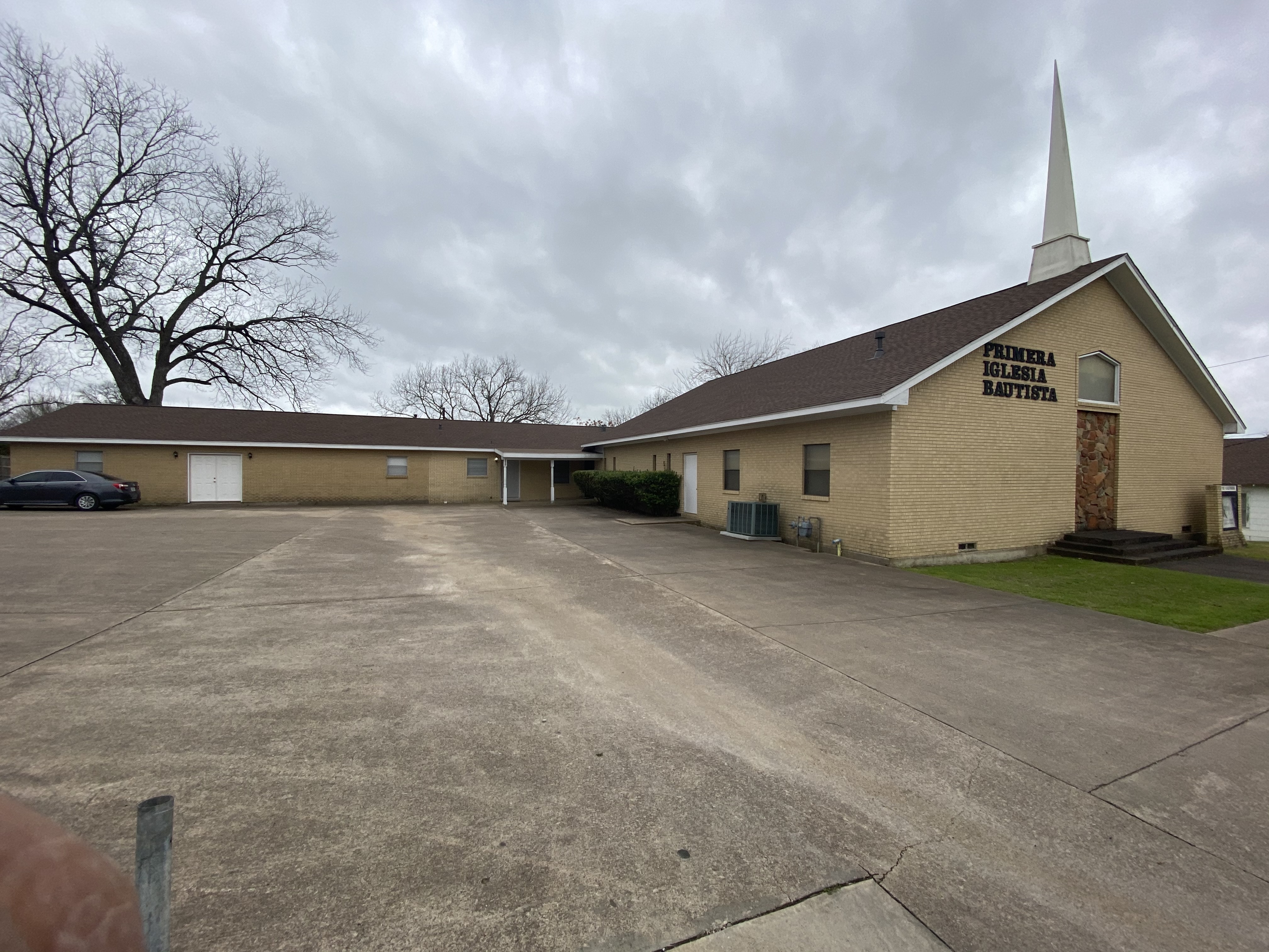 The Primera Baptist Church building on Kaufman Street in Waxahachie